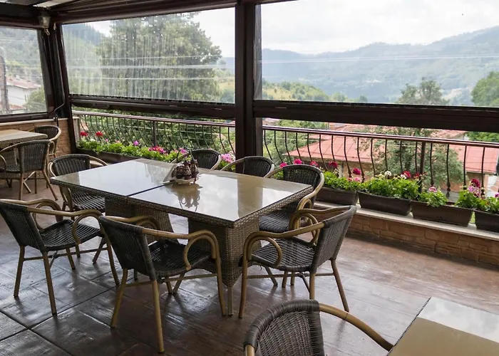 Uzunski 3* 스몰랸